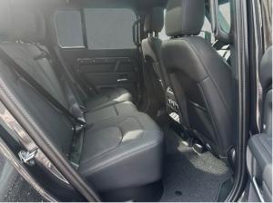 Land Rover Defender 110 D250 X-Dynamic SE