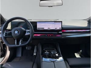 BMW 520 d Touring M Sport STANDHEIZUNG,AHK,ACC, 20 Zoll ALU,360 GRAD KAMERA,KLIMA SITZE,H/K SOUND