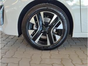 Peugeot 208 Allure Turbo 100 +Sichtpaket+NaviPaket+