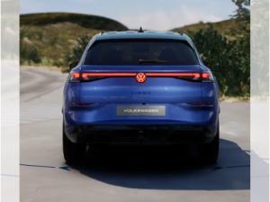 Volkswagen T-Roc R-Line 1.5 eTSI 150 PS DSG BLACK STYLE*MATRIX*AHK*STANDHZG*KEYLESS*AREA VIEW*50.285€*