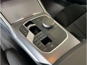 BMW 320 i Touring M Sport LiveCockpitProf Kamera LED