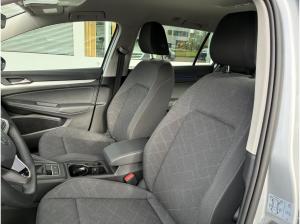 Volkswagen Golf VIII Variant 2.0 TDI Life ACC+SHZ+PDC+KLIMA