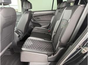 Volkswagen Tiguan Allspace R-Line 2.0 TDI 4M DSG AHK STHZG 7SITZE