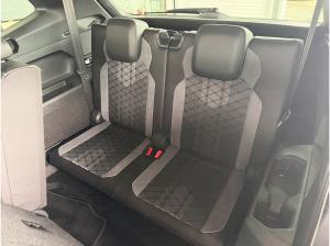 Volkswagen Tiguan Allspace R-Line 2.0 TDI 4M DSG AHK STHZG 7SITZE