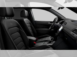 Volkswagen Tiguan R-Line 1.5 TSI DSG PANO HK RFK MATRIX