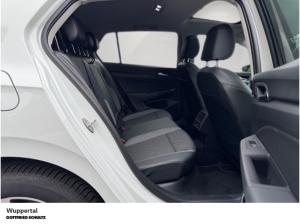 Volkswagen Golf 1.5 eTSI DSG NAVI PANO KAM ACC LED SHZ PDC LM