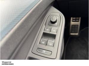 Volkswagen Golf 1.5 eTSI DSG NAVI PANO KAM ACC LED SHZ PDC LM