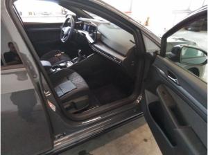 Volkswagen Golf Variant VIII Variant 1.5 TSI - R-Line - IQ-Light AHK Kamera Head-Up 8-fach Bereift