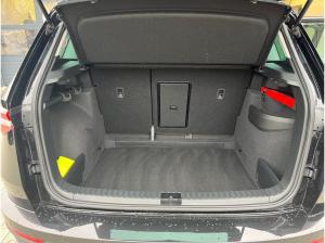 Skoda Karoq 1.5 TSI Selection DSG Navi LED ACC RFK