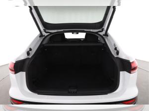Audi Q6 e-tron Q6 Sportback e-tron Umgebungskam. +Winterreifen