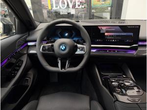 BMW 550 550e xDrive Touring M Sport Pro DA/PA Prof AHK 21