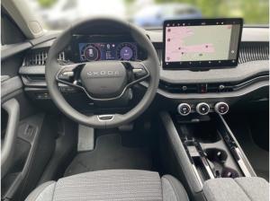 Skoda Superb Combi Selection 2.0 TDI DSG Navi,Matrix,Klima,AHK