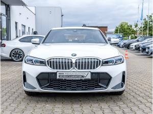 BMW 330 330i xDrive M Sport Glasd. DA H/K Adap.LED PA+