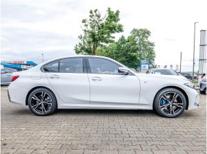 BMW 330 330i xDrive M Sport Glasd. DA H/K Adap.LED PA+