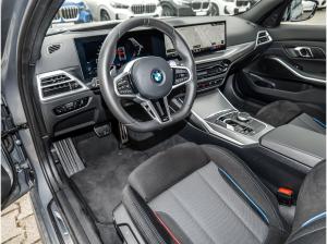 BMW 330 330i xDrive Touring M Sport HUD PANO ACC AHK LED
