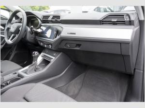 Audi Q3 35 TFSI S-tronic advanced AHK/Smartphone Interf./Navi plus/Sitzheiz