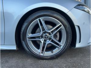 Mercedes-Benz A 200 d AMG Line 4Matic SHZ Rückfahrkamera