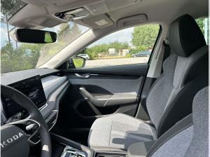 Skoda Octavia Combi 2.0 TDI Balance Hyb. ACC AHK LED