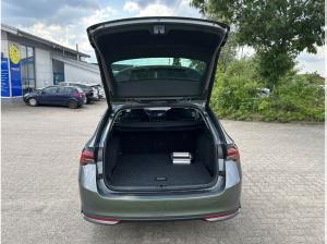 Skoda Octavia Combi 2.0 TDI Balance Hyb. ACC AHK LED