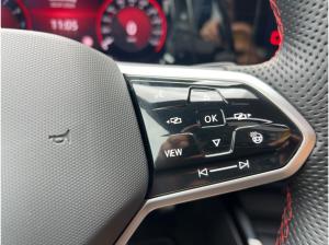 Volkswagen Golf VIII 2.0 TSI DSG GTI Panorama LED Navi