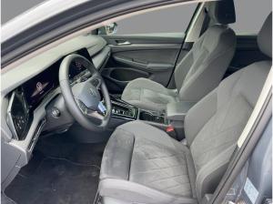 Volkswagen Golf VIII 1.5 eTSI Style DSG LED AHK ACC