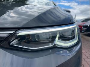 Volkswagen Golf VIII 1.5 eTSI Style DSG LED AHK ACC