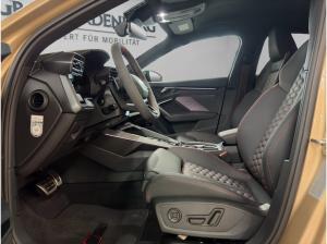 Audi RS3 Limo*Keramikbremse*360°Kamera*Sonos*