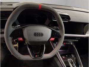 Audi RS3 Limo*Keramikbremse*360°Kamera*Sonos*