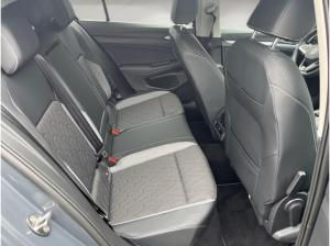 Volkswagen Golf VIII Lim. GOAL 1.5 eTSI  DSG - SHZ Matrix-LED Navi ACC Rear View PDC AHK LM CarPlay
