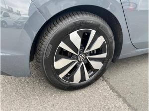 Volkswagen Golf VIII Lim. GOAL 1.5 eTSI  DSG - SHZ Matrix-LED Navi ACC Rear View PDC AHK LM CarPlay