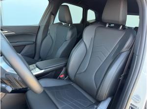 BMW 220 220i Active Tourer M-Sport Finanzierung ab 0,49%