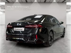 BMW 520 d Limousine M Sport // AHK // Aktive Sitzbelüftung vorn //  Driving Assistant Professional // Harman