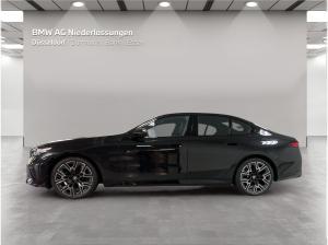 BMW 520 d Limousine M Sport // AHK // Aktive Sitzbelüftung vorn //  Driving Assistant Professional // Harman