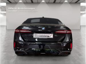 BMW 520 d Limousine M Sport // AHK // Aktive Sitzbelüftung vorn //  Driving Assistant Professional // Harman