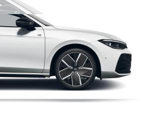 Volkswagen Passat Variant 1.5 TSI eHybrid R-Line PANO AHK