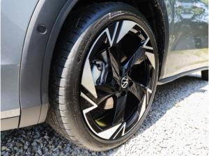 Volkswagen T-Roc R-Line 1.5 eTSI DSG AHK Navi Kamera Pano
