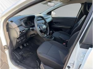 Dacia Sandero Essential TCe 100-