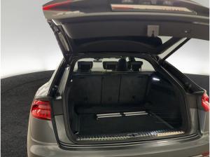 Audi SQ8 TFSI tiptr. HUD AHK STDHZG MATRIX RFK PANO