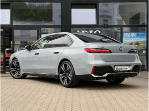 BMW 740 740d xDrive M Sport DA/PA Prof SkyLounge TV