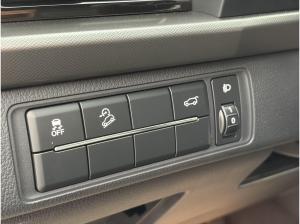 KGM Rexton LUX 8/AT 4WD