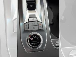 KGM Rexton LUX 8/AT 4WD
