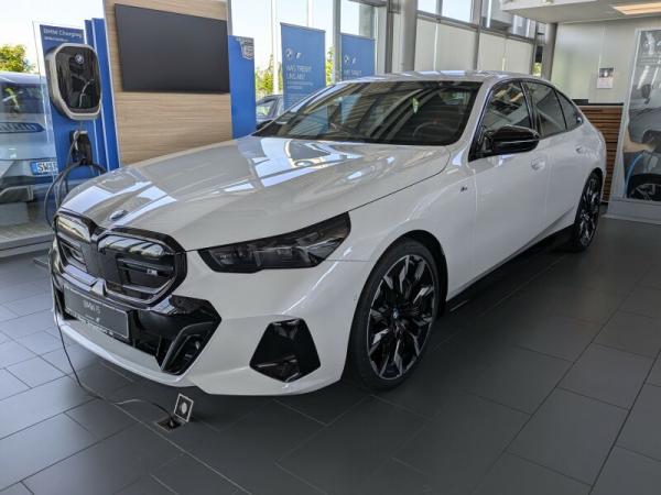 Abbildung Leasingangebot BMW i5
