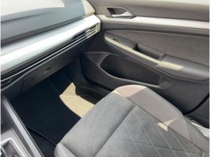 Volkswagen Golf VIII Variant Life 2.0 TDI 1,99% LED TRAVEL