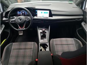Volkswagen Golf VIII GTI 2.0 TSI (245 PS) /LED/SHZ/KLIMA/PDC/DAB/TEMPOMAT UVM.