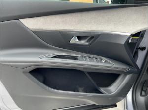 Peugeot 3008 PureTech 130 GT Sitzheizung ACC Kamera