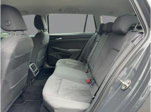 Volkswagen Golf VIII Variant 1.5 eTSI Style DSG Rear View AppConnect