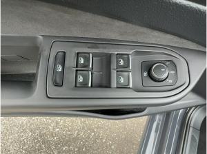Volkswagen Golf VIII Variant 1.5 eTSI Style DSG Rear View AppConnect
