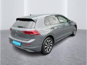 Volkswagen Golf VIII 1.0 eTSI Active DSG Ganzjahresreifen