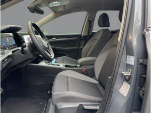 Volkswagen Golf VIII 1.0 eTSI Active DSG Ganzjahresreifen