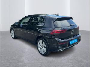 Volkswagen Golf VIII 1.5 eTSI Style DSG Navi Sitzhzg LED